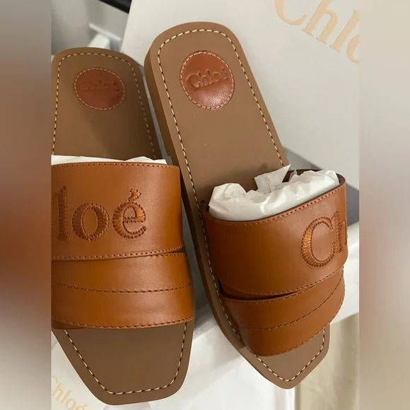 NEW in box. CHLOE leather cognac brown woody sandals - Picture 5 of 7